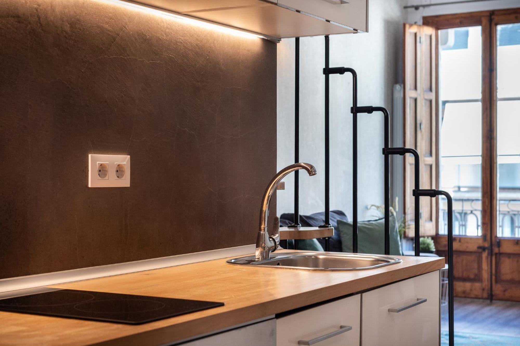 Beautiful Renovated Loft Minutes From The Appartement Barcelona