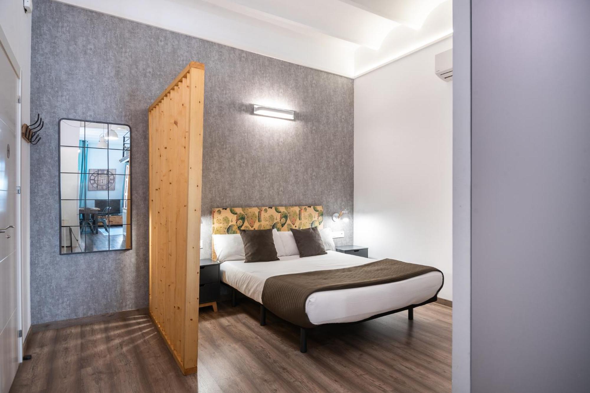 Beautiful Renovated Loft Minutes From The Appartement *